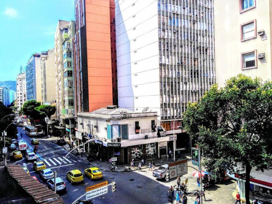 Apartment Copacabana Saleta, Grande Com Ar Cond Wi-fi A 2 Qds Da