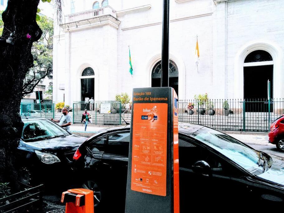 Copacabana Saleta, Grande Com Ar Cond Wi-fi A 2 Qds Da * Rio de Janeiro