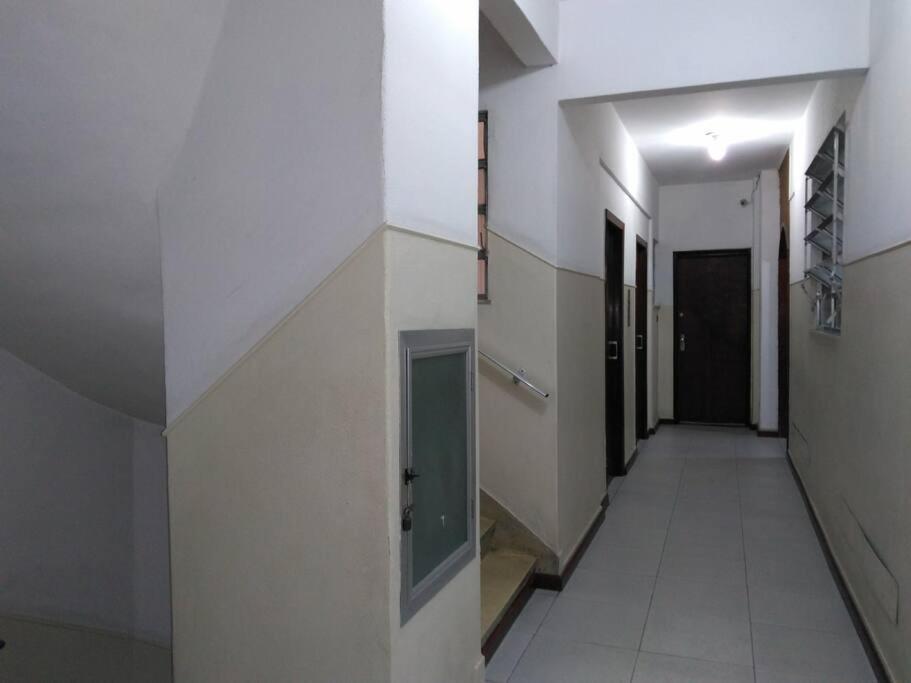 Copacabana Saleta, Grande Com Ar Cond Wi-fi A 2 Qds Da Apartment *